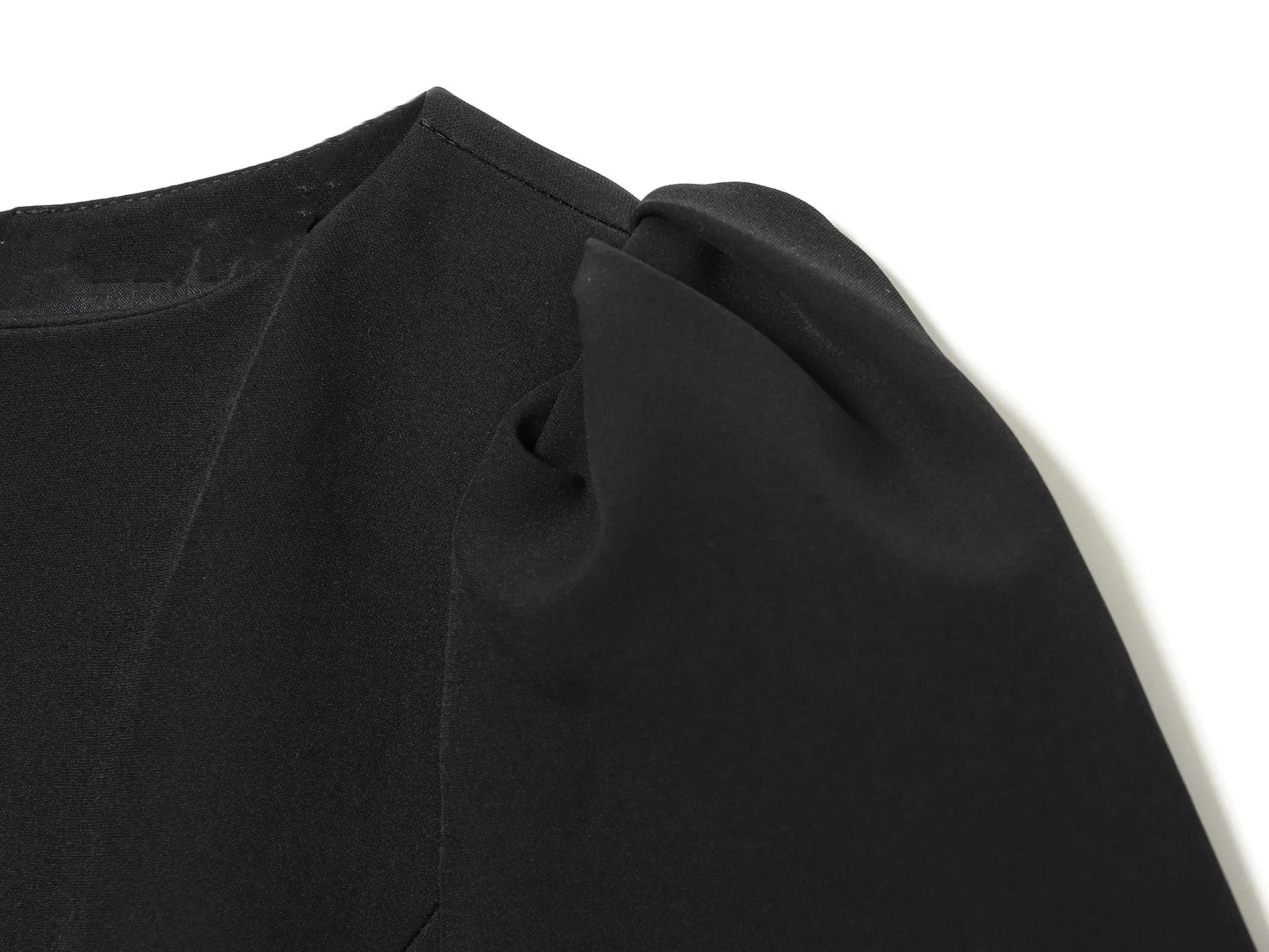 ETJ 2025 women's new products are elegant and stylish Short dress with a boat neck and short sleeves with pleats  black dress