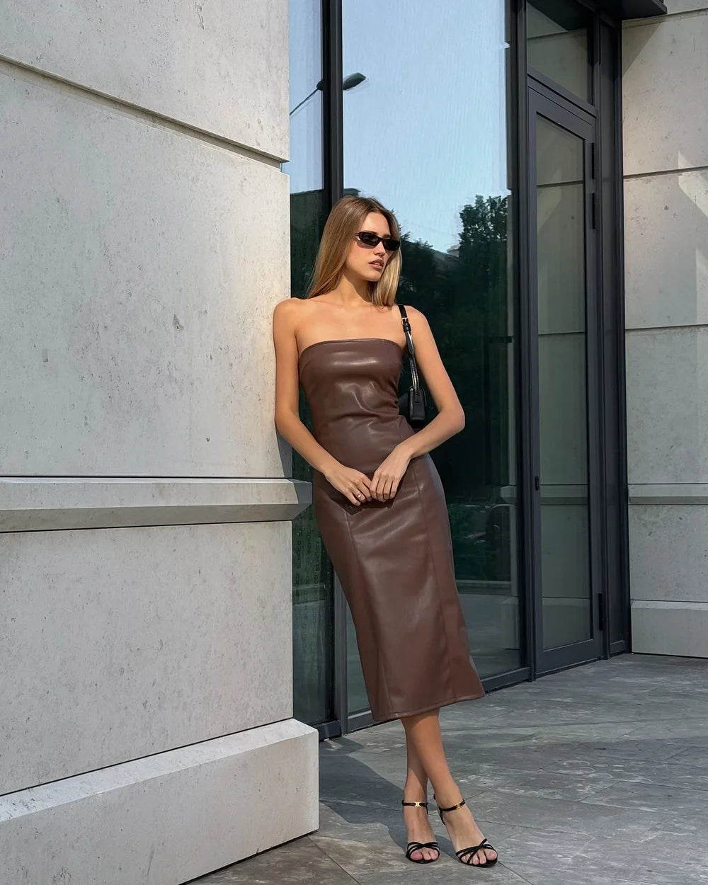 VEITCHE Sexy PU Leather Strapless Dresses Women Split Sleeveless Backless Hip Package Dress 2025 Spring Autumn Party Vestidos