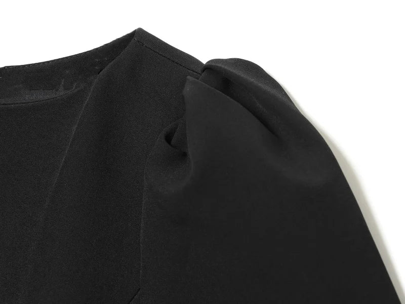 ETJ 2025 women's new products are elegant and stylish Short dress with a boat neck and short sleeves with pleats  black dress